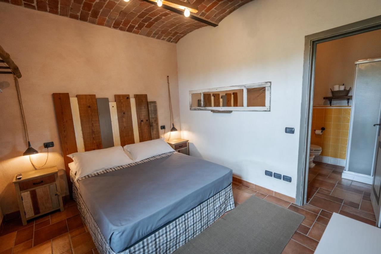 Gilda E I Suoi Amici Bed & Breakfast Neive Exterior photo